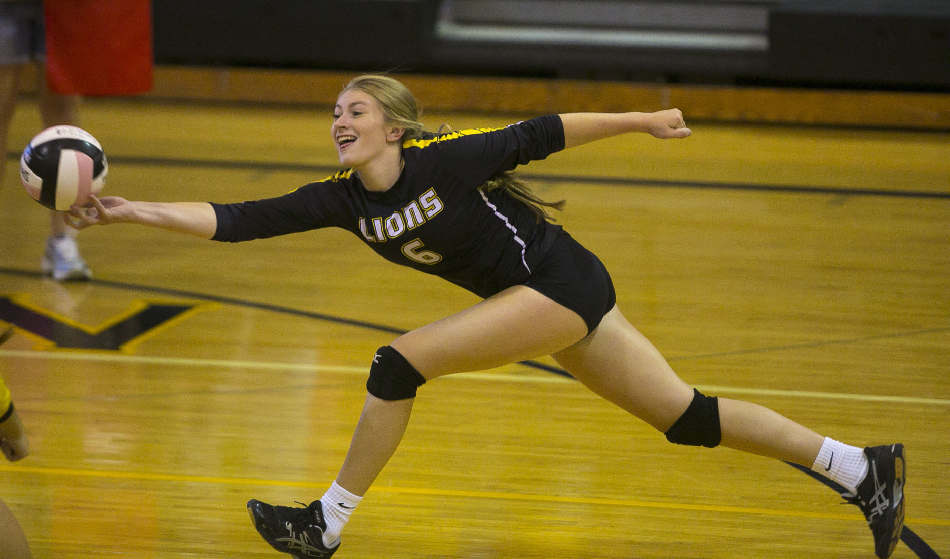 VBall Clear Lake vs. Crestwood 2